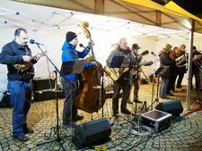 MS band na Zpívání u stromečku 2015