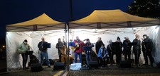 Zpívání MS bandu se sborem u stromečku 2017